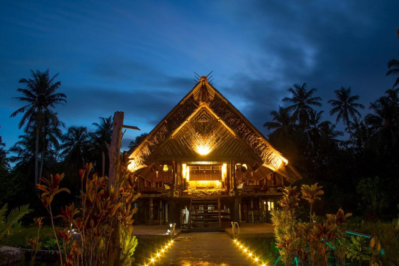 Hidden Bay Resort Mentawais Masokut Exterior photo