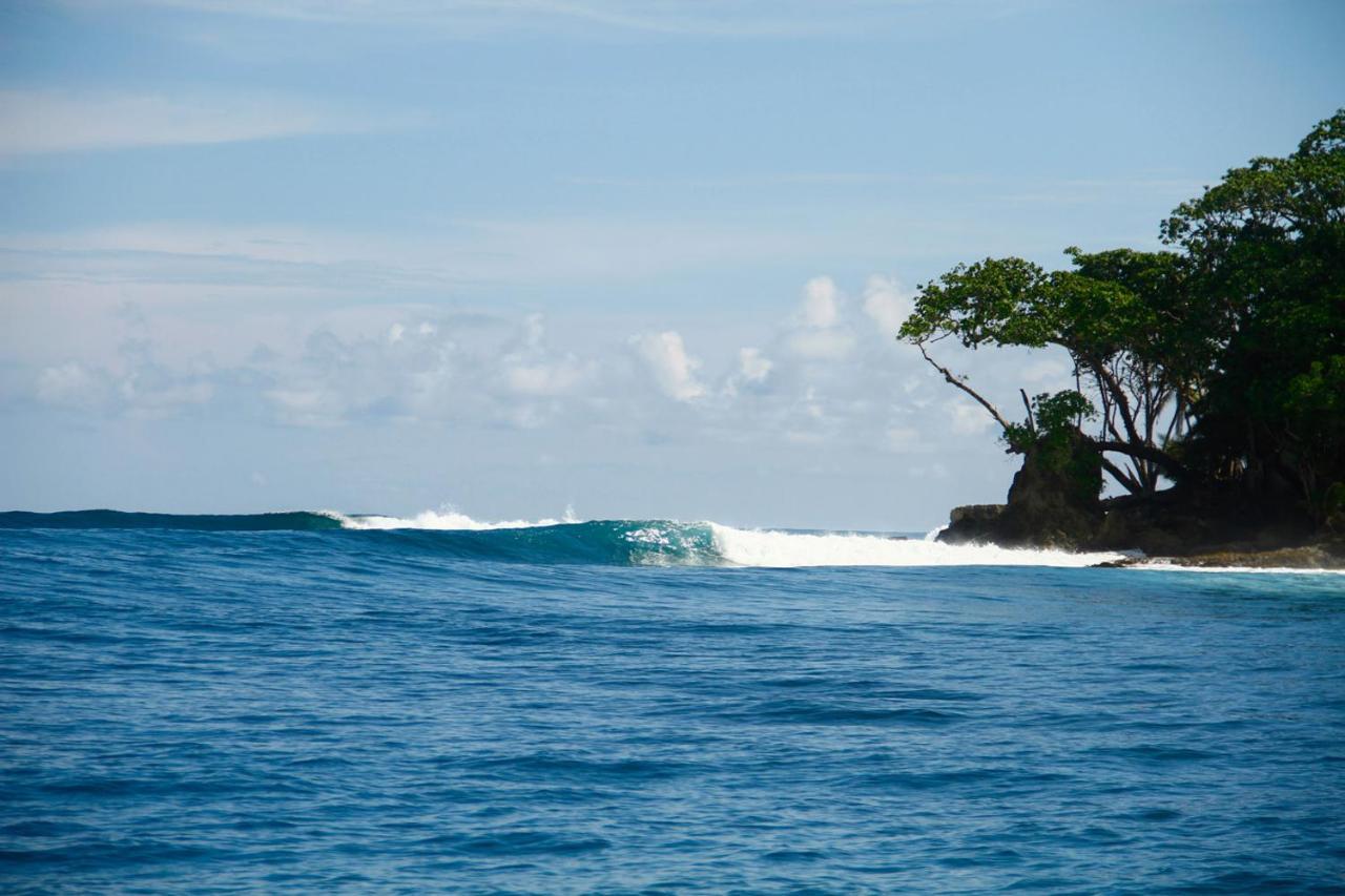 Hidden Bay Resort Mentawais Masokut Exterior photo